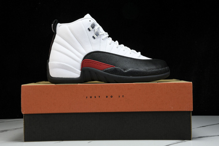Air Jordan 12 Red Taxi CT8013-162