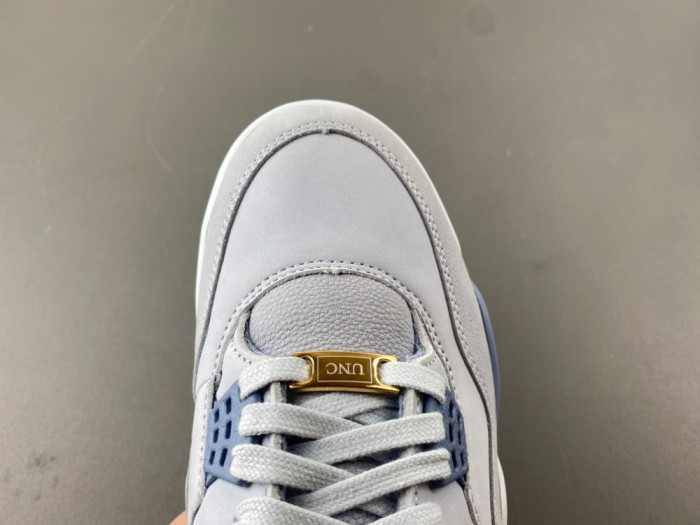 Jordan 4 Retro NCAA UNC Tar heels PE HV9204-407