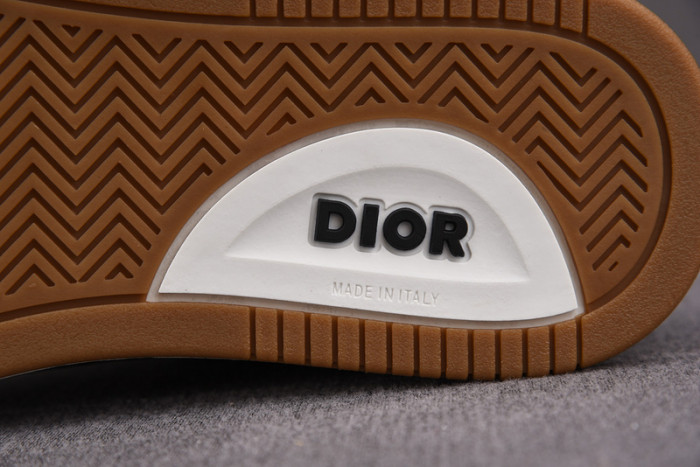 D1R* B27  SNEAKER  KICKZE DR-44