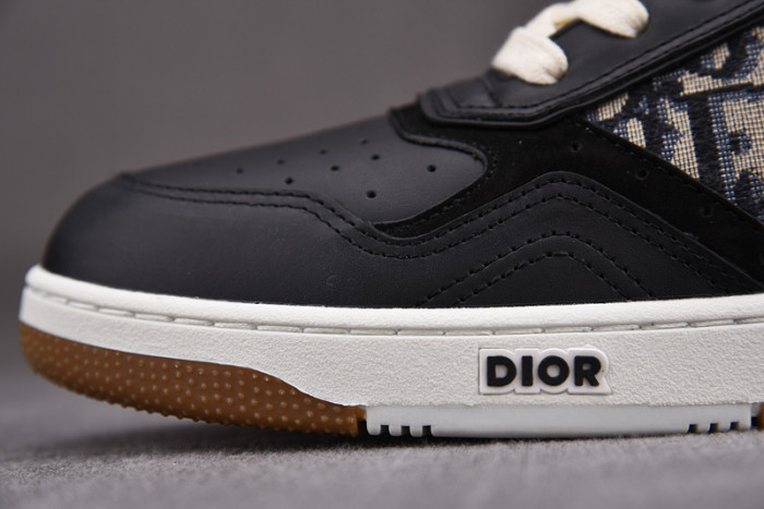D1R* B27  SNEAKER  KICKZE DR-44