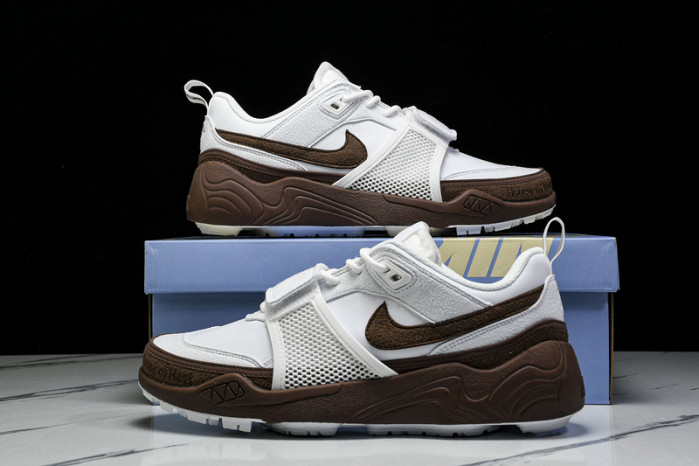 Nike Zoom Field Jaxx SP Travis Scott  HQ3073-100