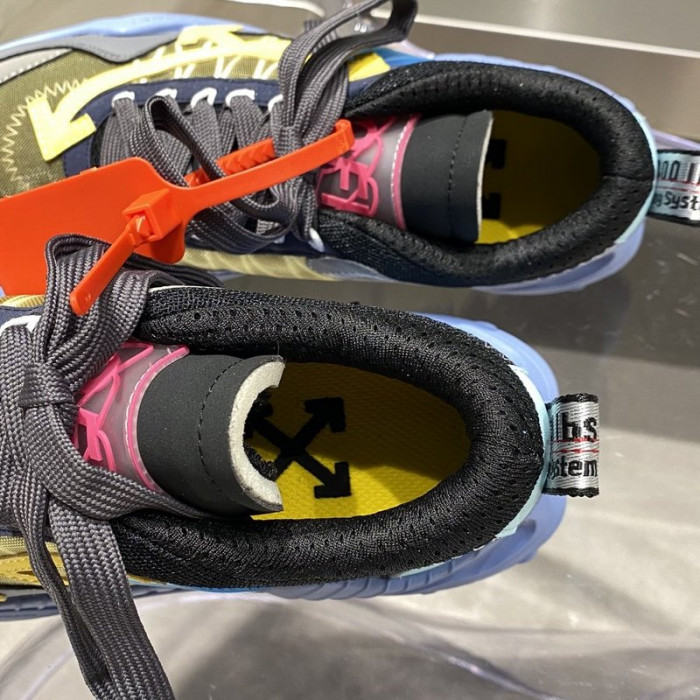 OF C/O ODSY-1000 SNEAKER KICKZE OW-14