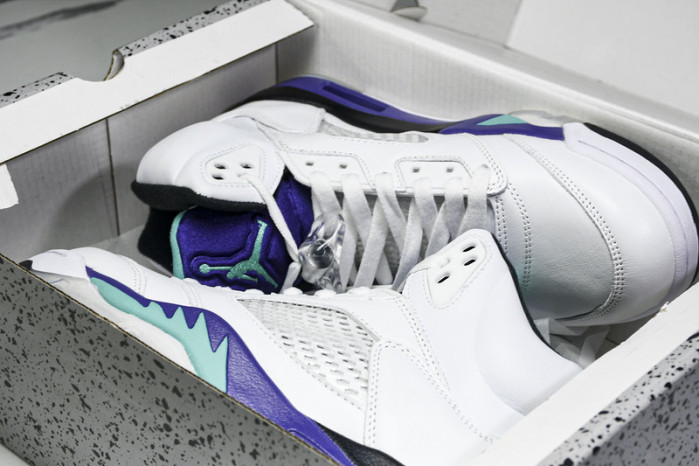Jordan 5 Retro Grape (2013) - 136027-108