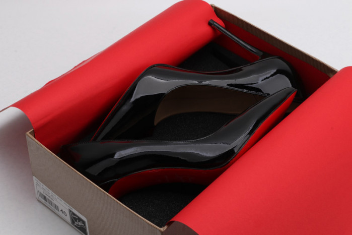CHRISTIAN LOUBOUTIN COPSHOE CL-101