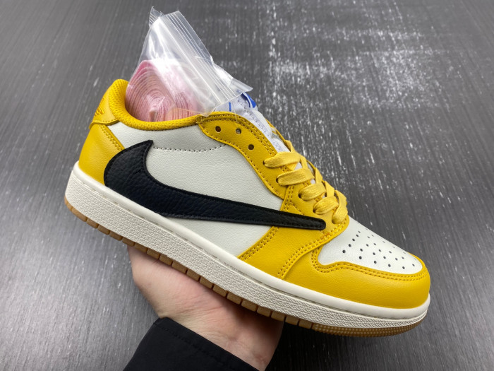 Travis Scott Air Jordan 1 Low OG DZ4137-701