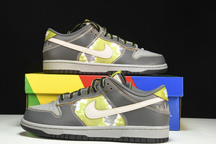 Nike SB Dunk Low HUF Wait, What!? (Friends and Family) FD8775-002