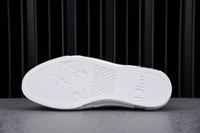 D1R* B23 Oblique High Top Sneakers white T004801-1035