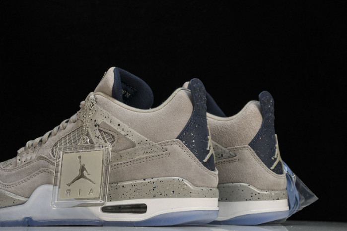 Air Jordan 4 Retro