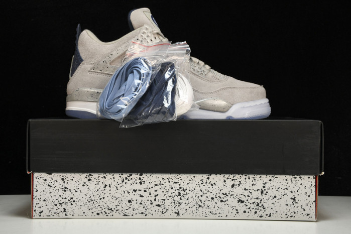Air Jordan 4 Retro
