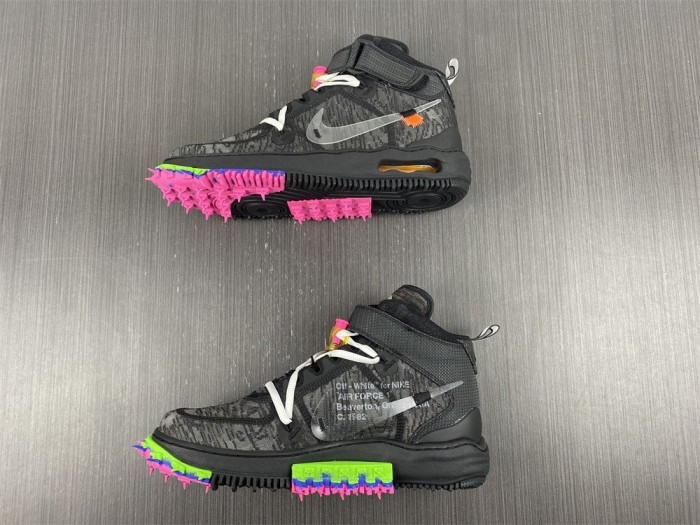 OF x Nike Air Force 1 Mid DO6290-001