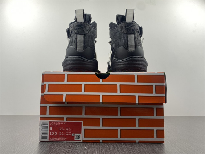 OF x Nike Air Force 1 Mid DO6290-001