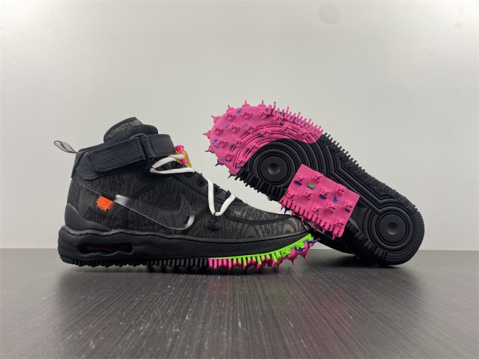 OF x Nike Air Force 1 Mid DO6290-001