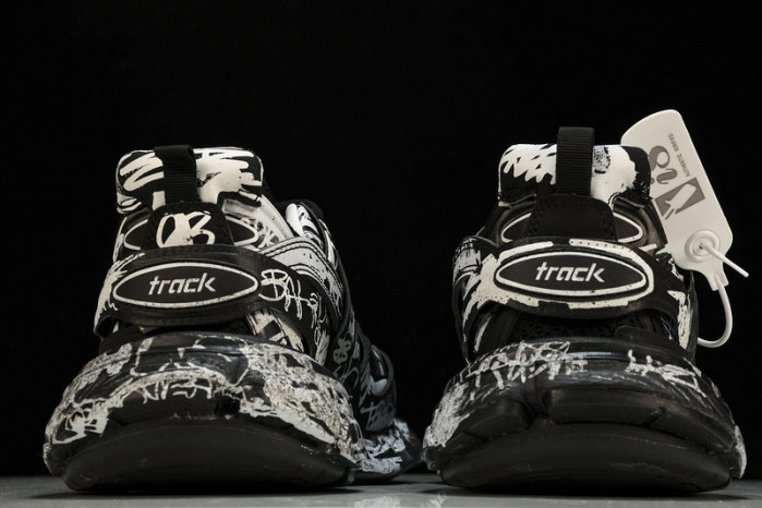 BL TRAINERS TRACK WITH LED  -copshoe BL199