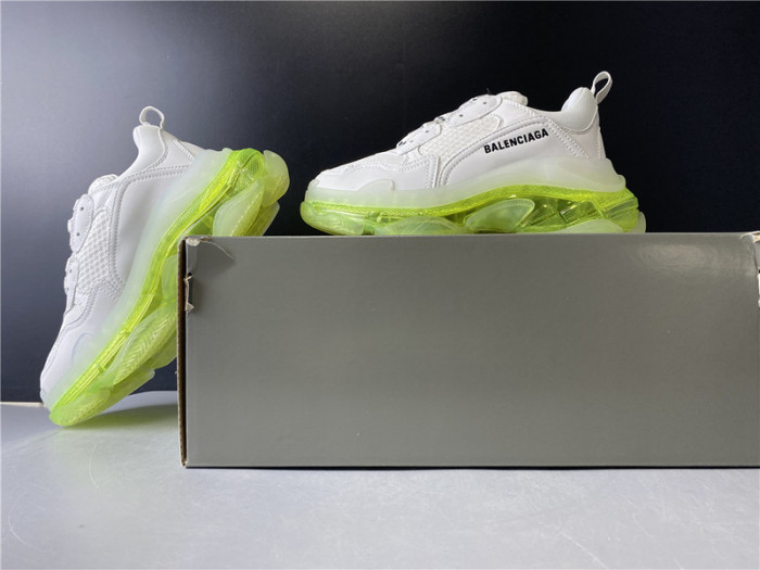 BL TRIPLE S TRAINERS CLEAR SOLE LIGHT GREEN    545325 W09O1 9844