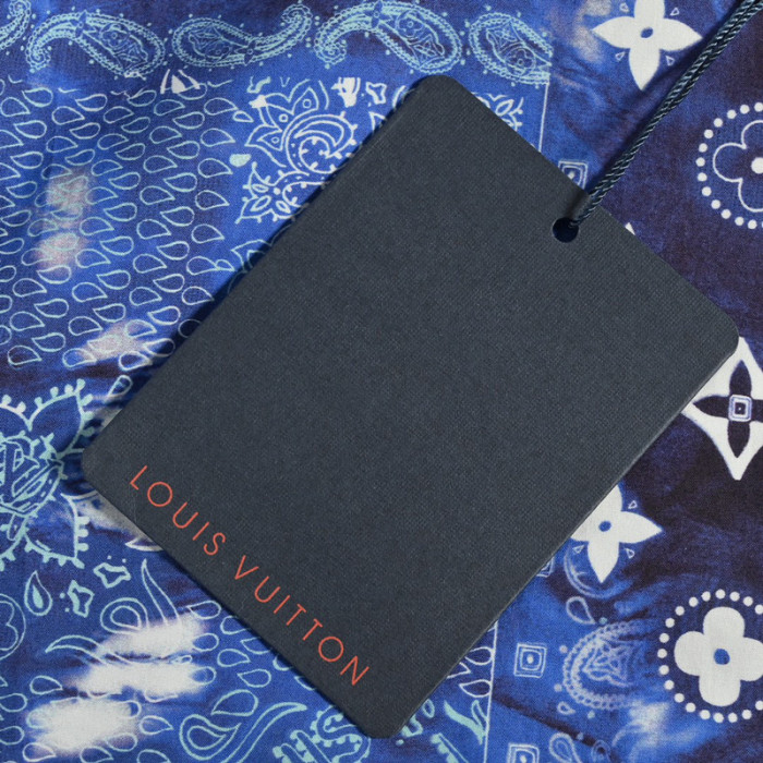 COPSHOE CLOTHES - CLO 01