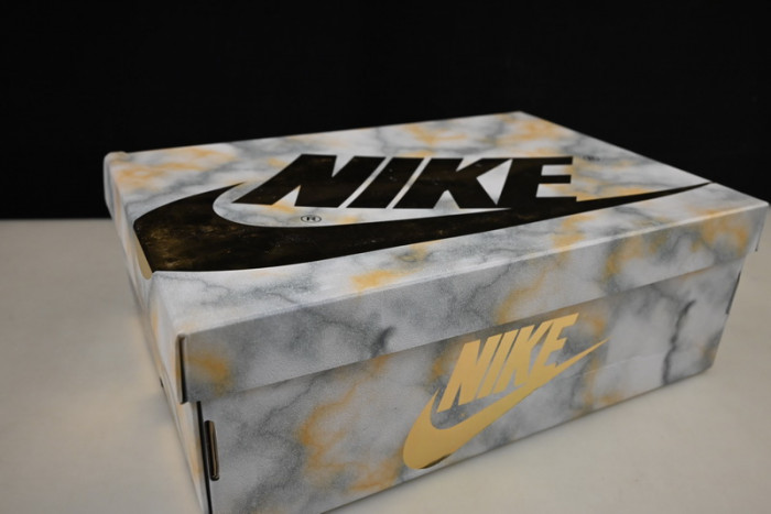 Air Jordan 1 Retro Low OG
