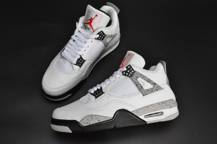Air Jordan 4 OG “White Cement” 840606-192