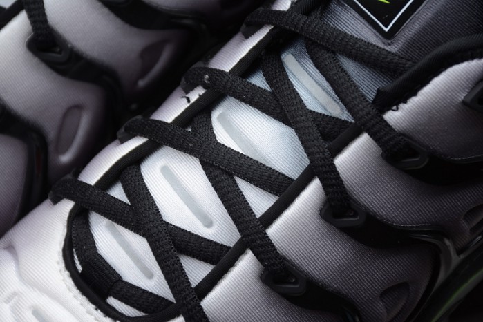 Nike Air VaporMax Plus Black Volt 924453-009