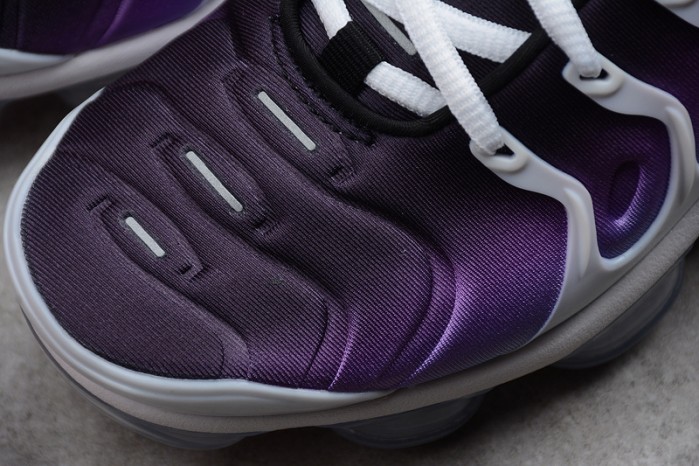 Nike Air VaporMax Plus Grape 924453-101
