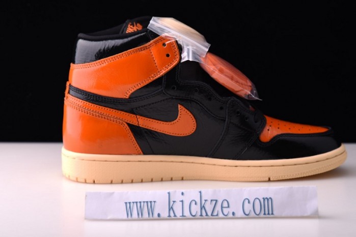 AIR JORDAN 1 SHATTERED BACKBOARD 3.0 555088-028